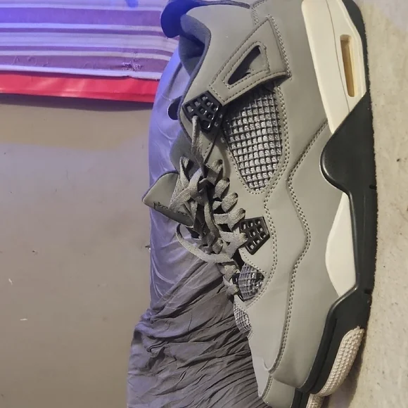 Jordan Gray Sneakers Mid-Top Nubuck Sneakers